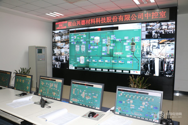 本網(wǎng)專稿 于清教一行調(diào)研鞍山興德，鋰電池負(fù)極原料炭微球前景向好